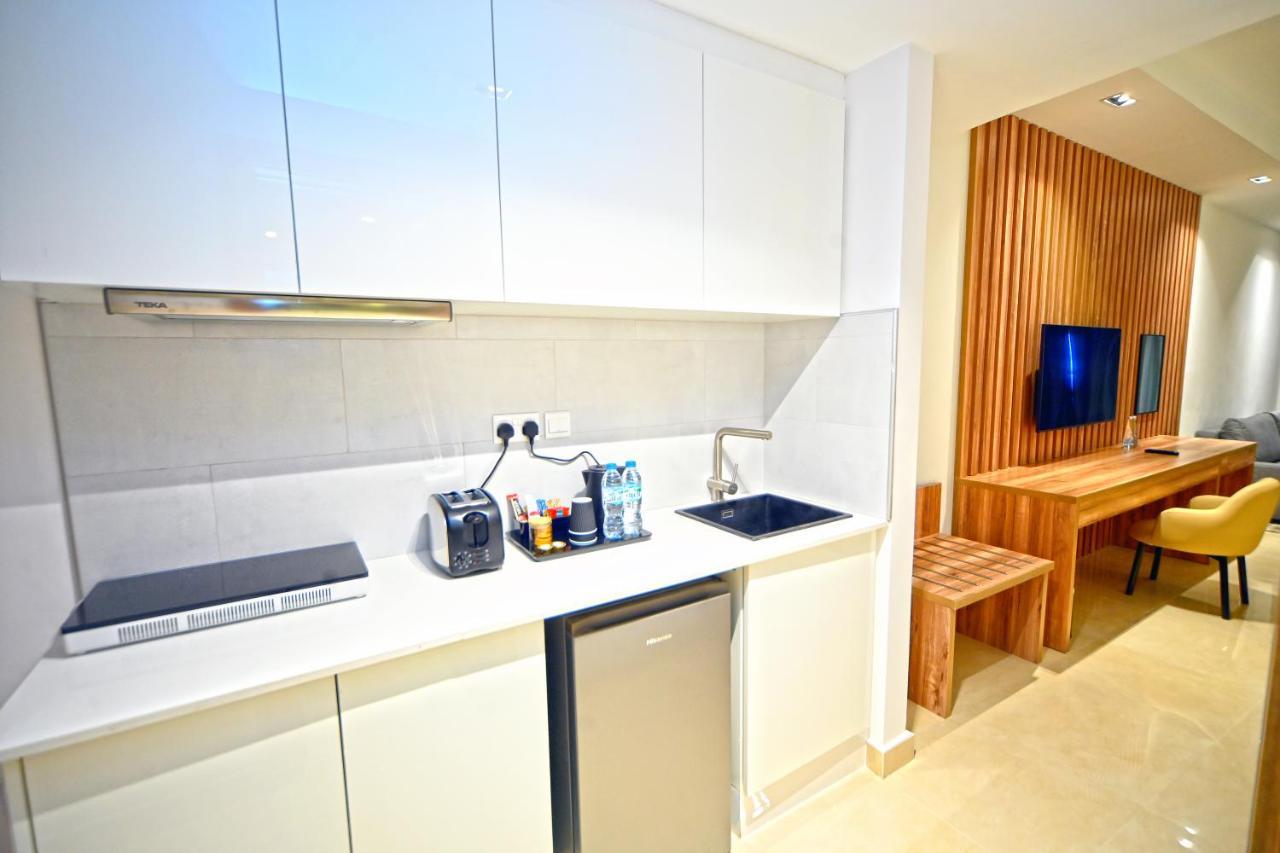 Pyramisa Hotel Apartments Дубай Екстер'єр фото