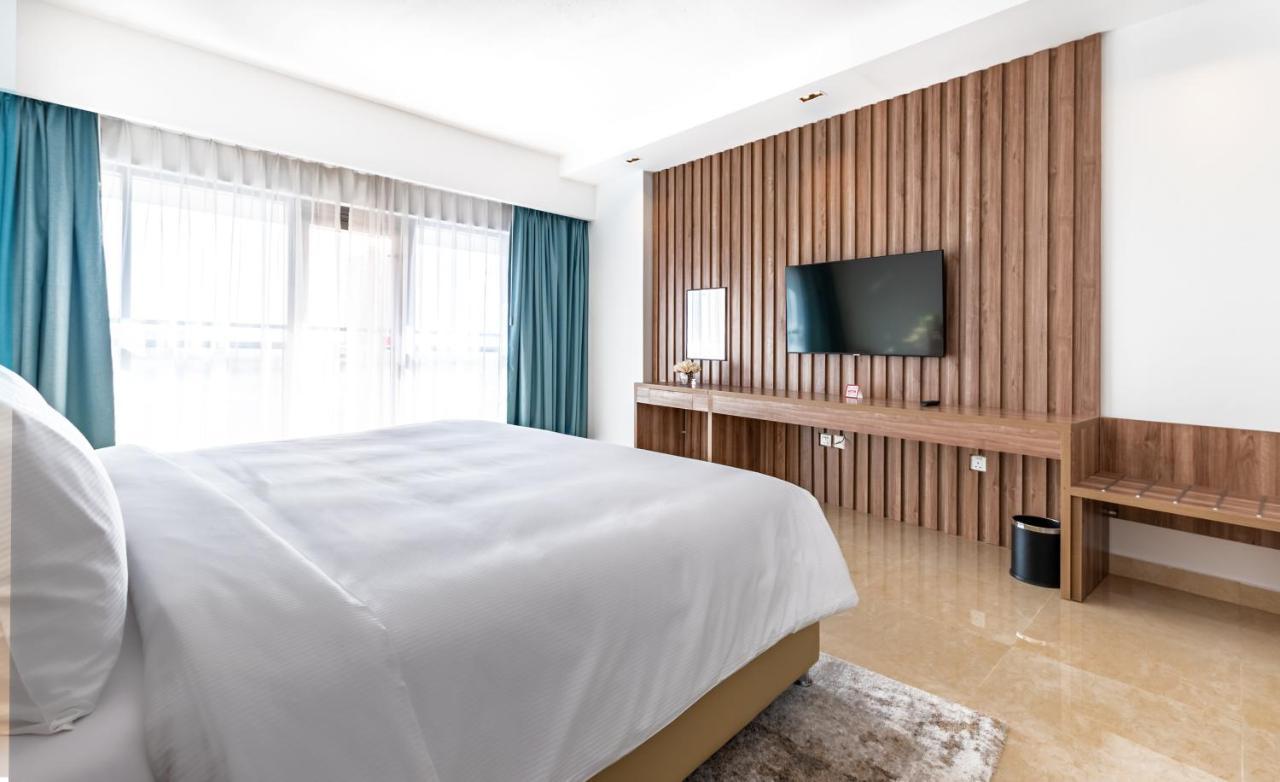 Pyramisa Hotel Apartments Дубай Екстер'єр фото