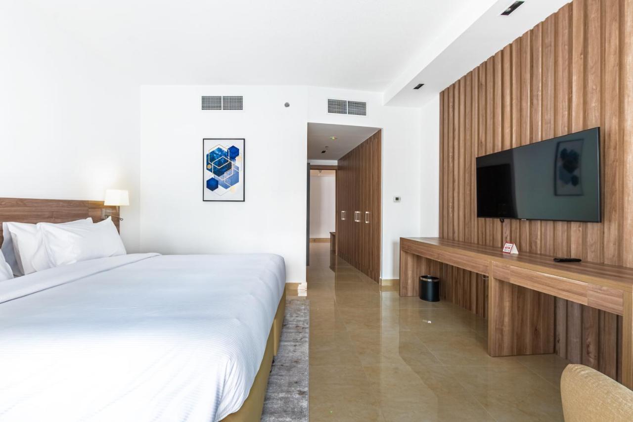 Pyramisa Hotel Apartments Дубай Екстер'єр фото