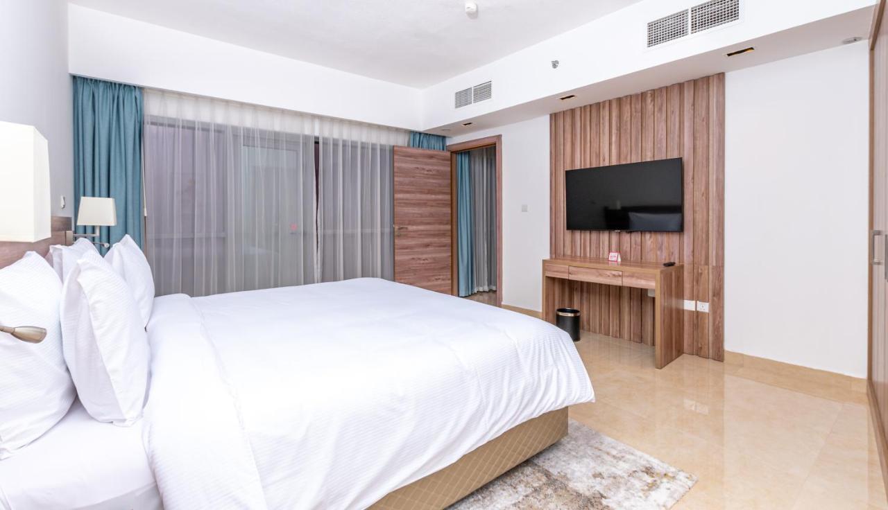 Pyramisa Hotel Apartments Дубай Екстер'єр фото