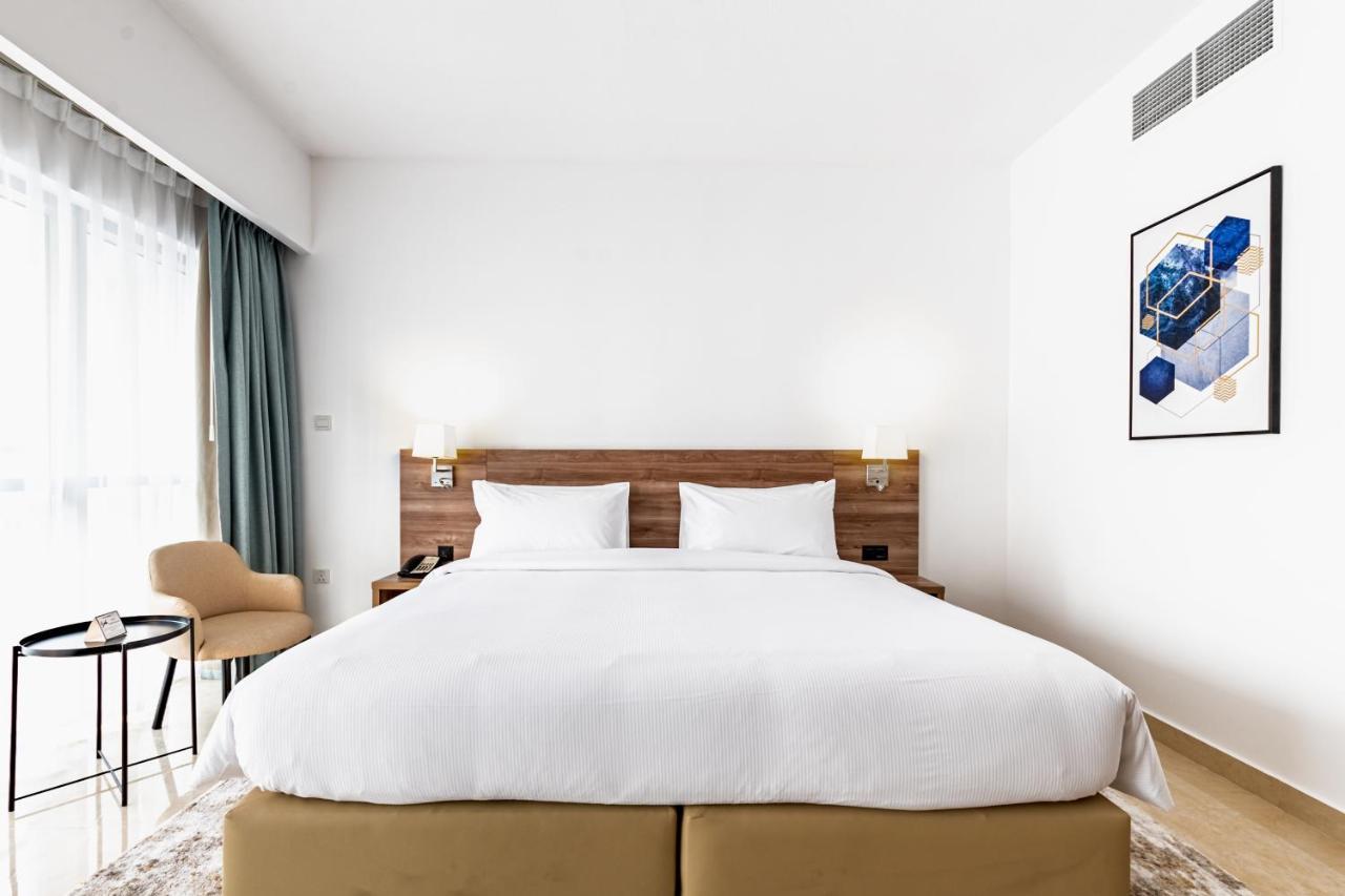 Pyramisa Hotel Apartments Дубай Екстер'єр фото
