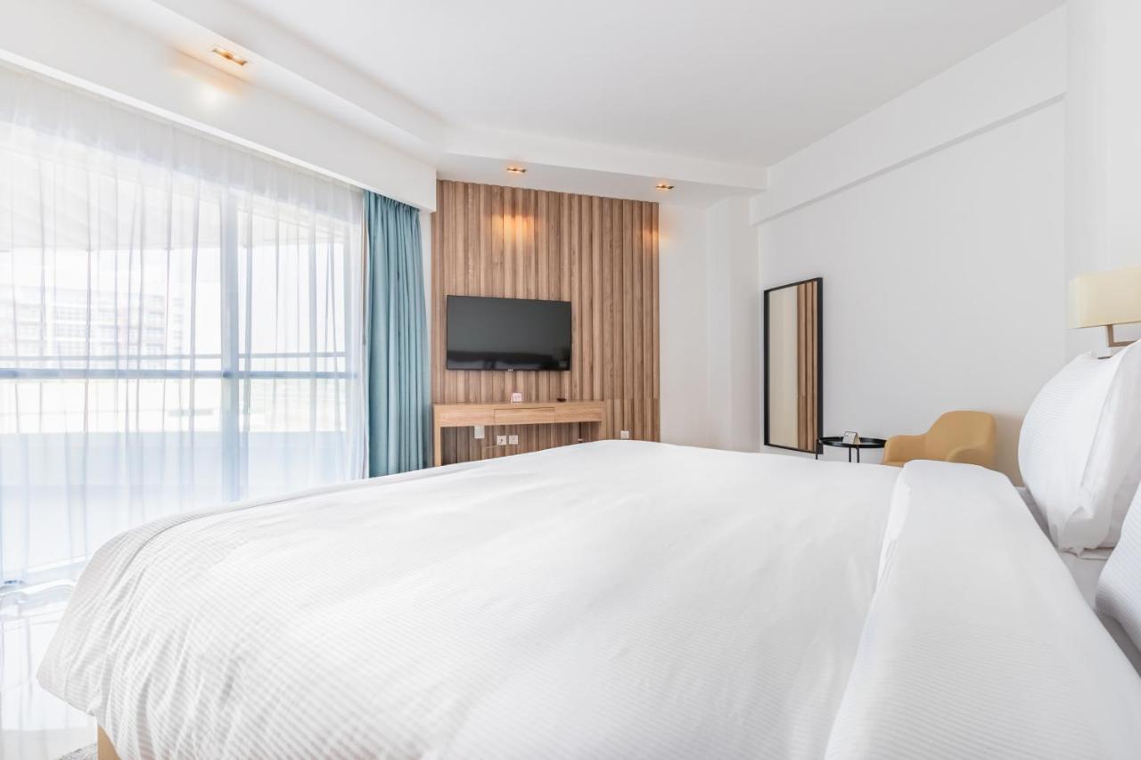 Pyramisa Hotel Apartments Дубай Екстер'єр фото