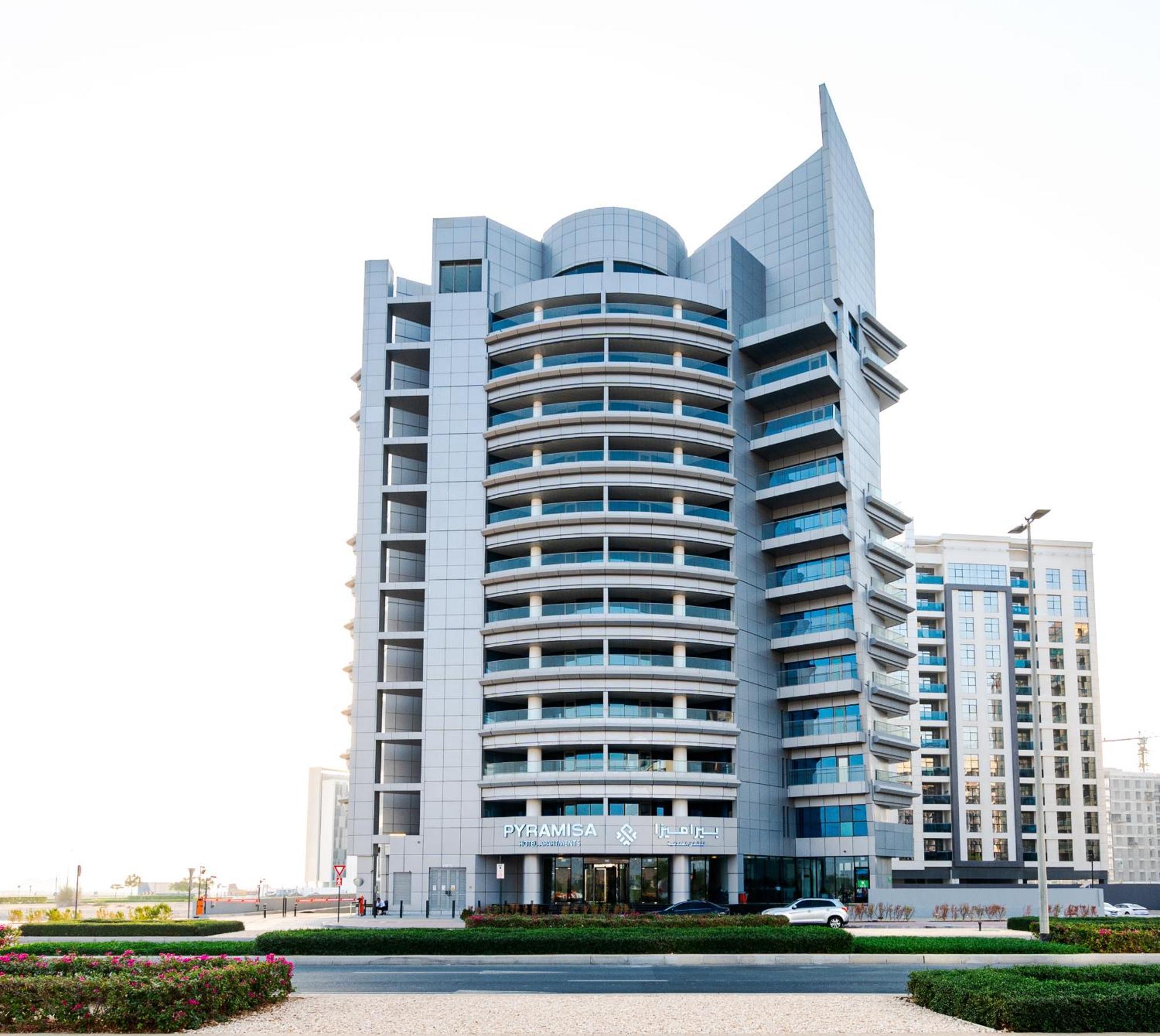 Pyramisa Hotel Apartments Дубай Екстер'єр фото