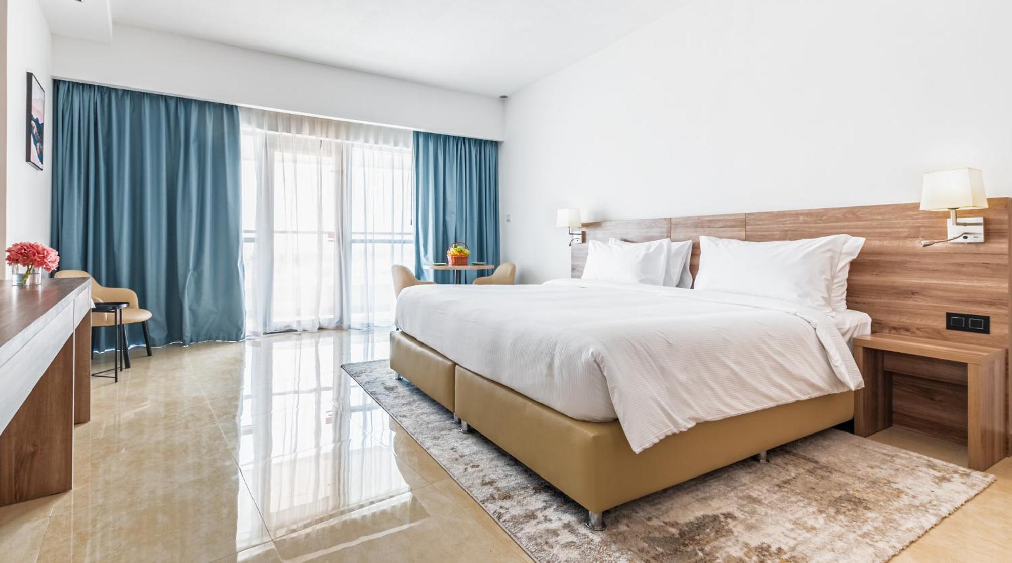 Pyramisa Hotel Apartments Дубай Екстер'єр фото