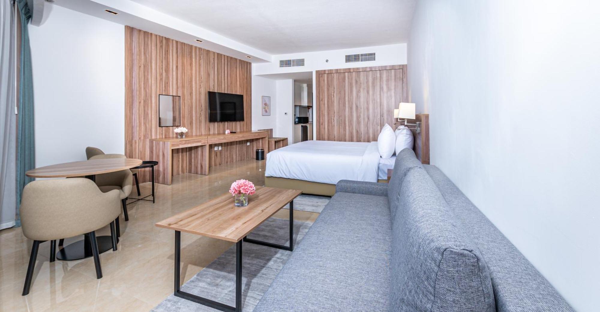 Pyramisa Hotel Apartments Дубай Екстер'єр фото