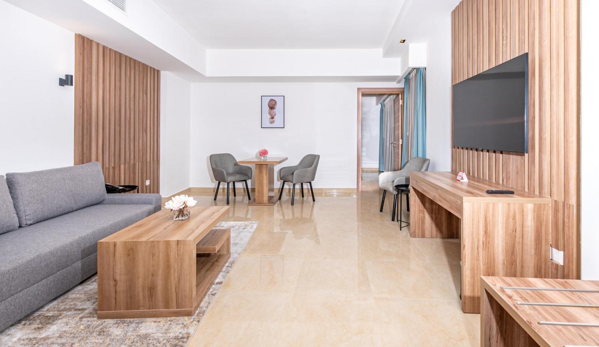 Pyramisa Hotel Apartments Дубай Екстер'єр фото