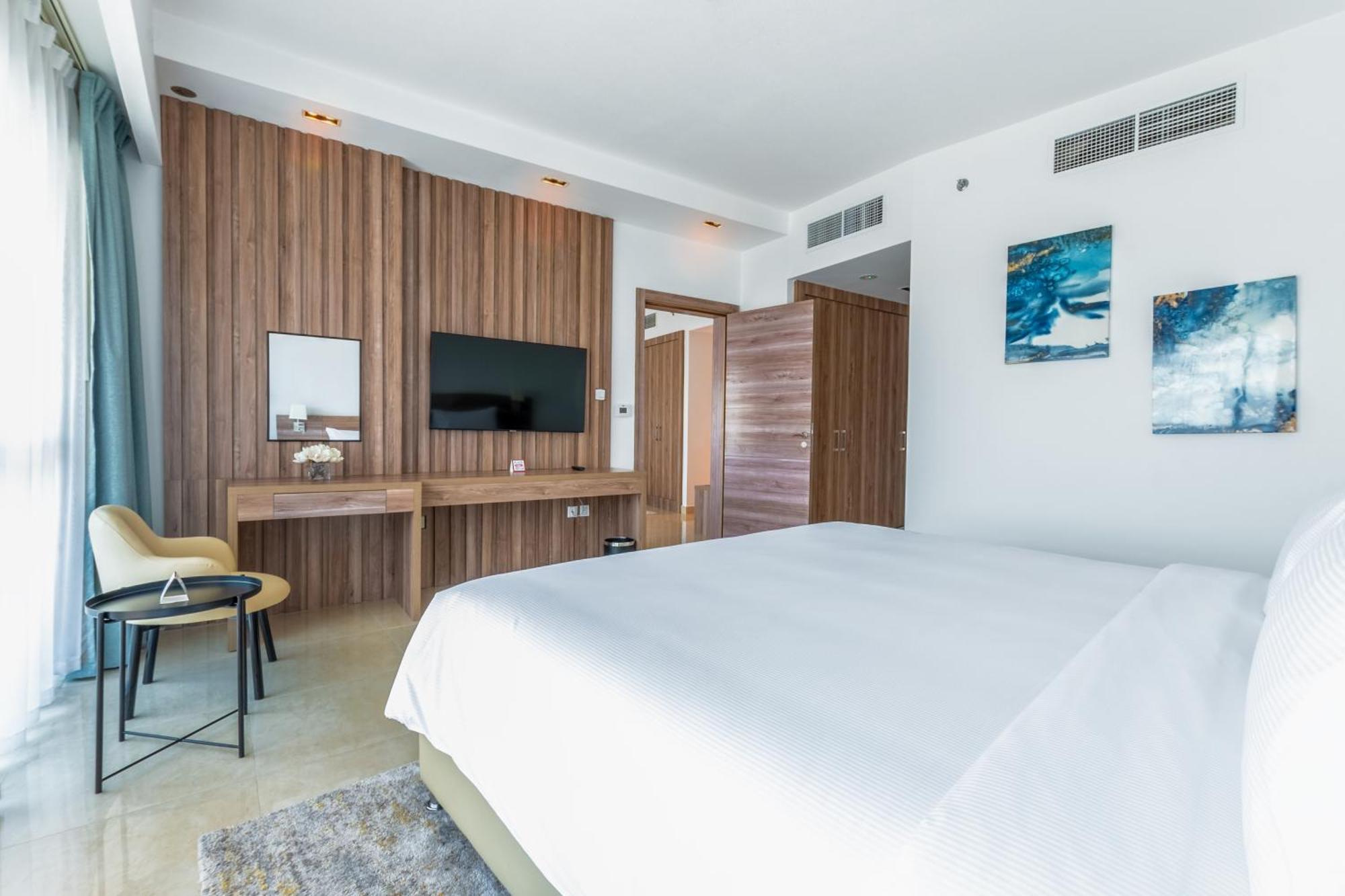 Pyramisa Hotel Apartments Дубай Екстер'єр фото